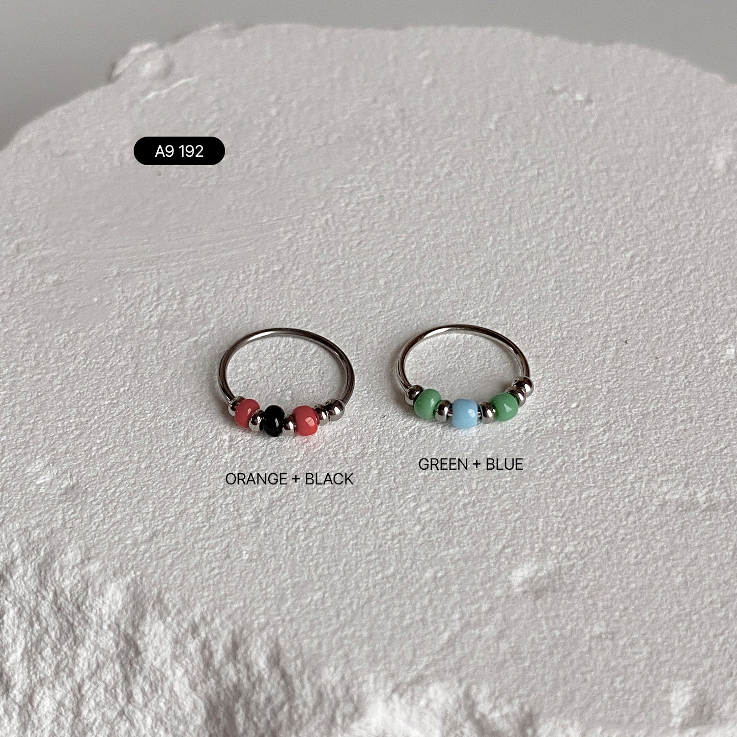 A9 192 カラーアクリルミニリングピアス