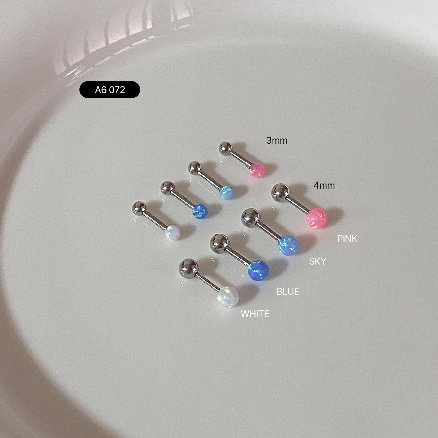 A6 072 オーロラボールピアス