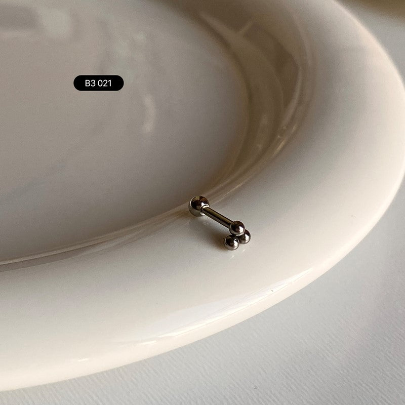 B3 021 サージカルトリプルサークルピアス