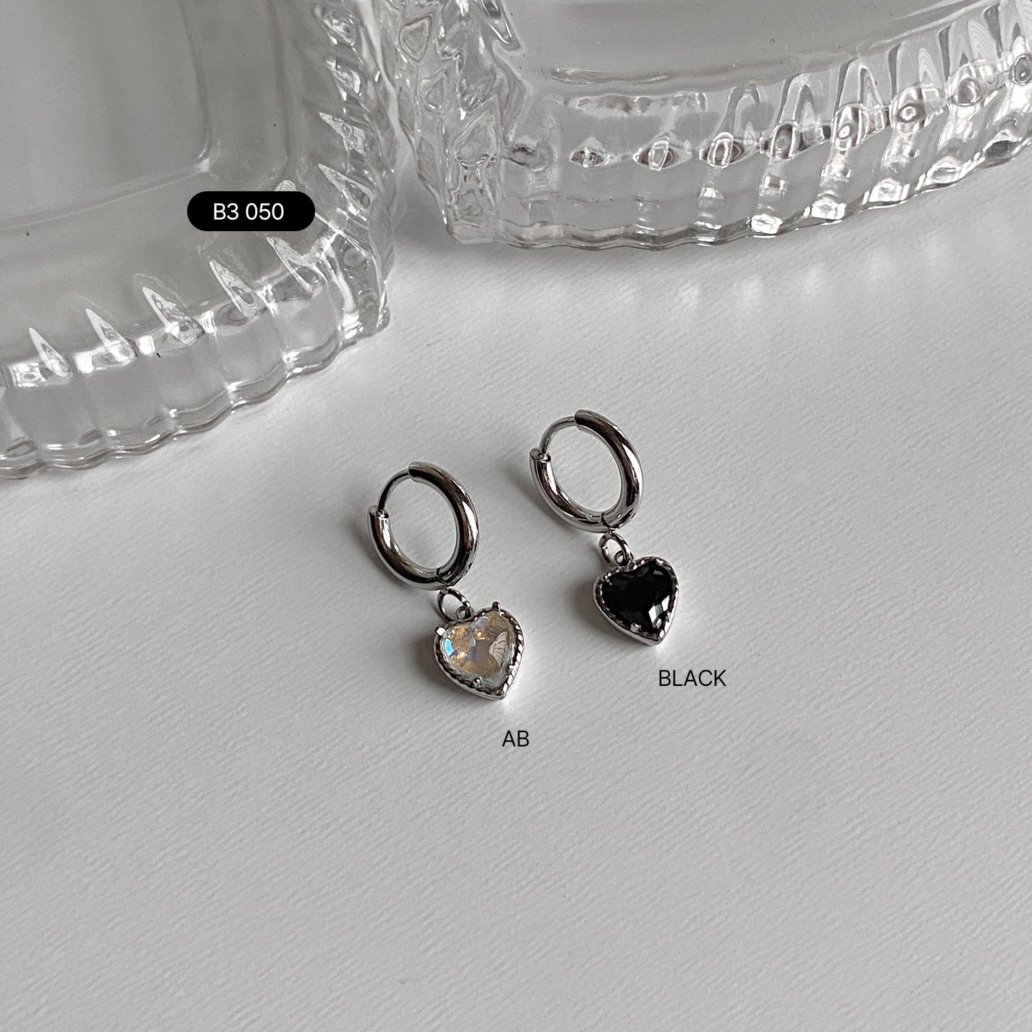 B3 050 クリスタルハートドロップリングピアス
