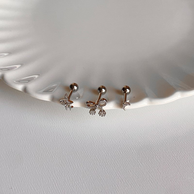 ポイント スター ピアス (포인트 스타 피어싱)