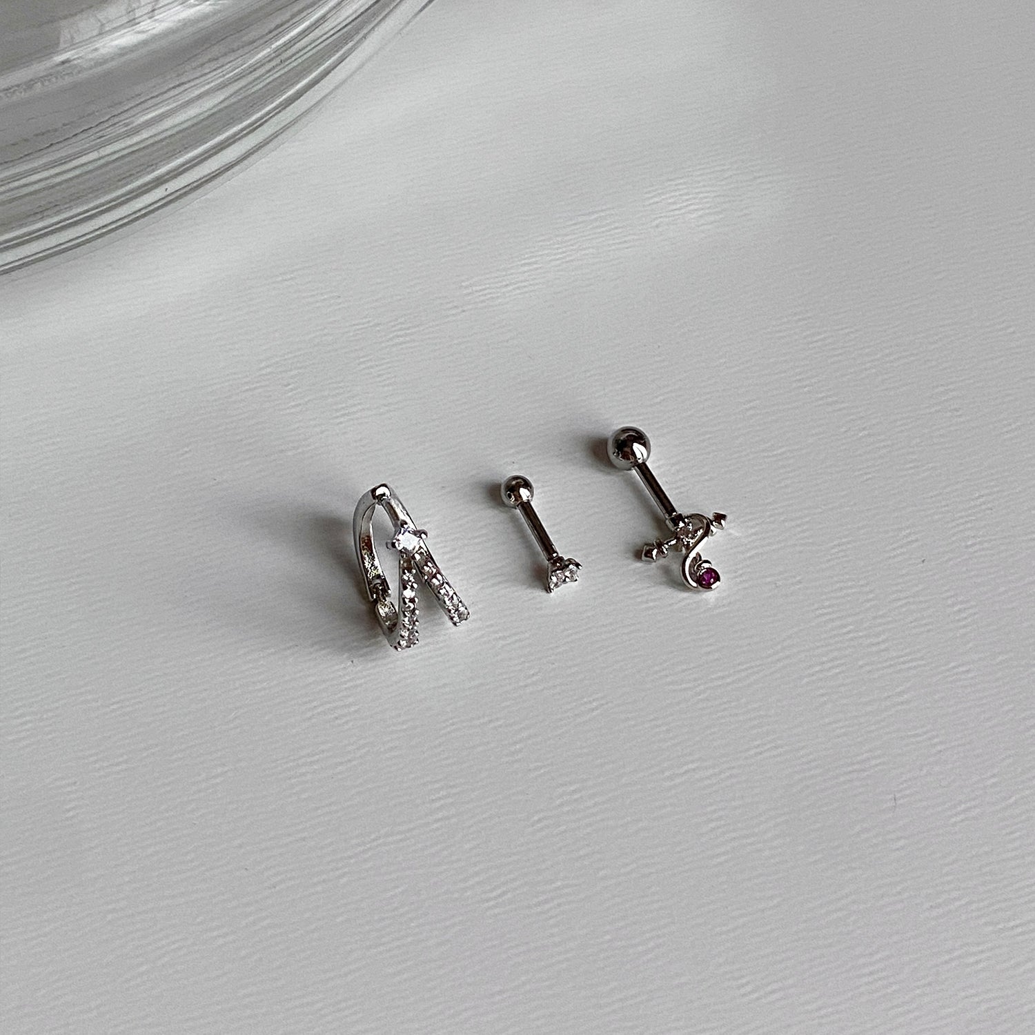 SET-030 ヘリックスクロスソードダブルリングキュービックピアスセット