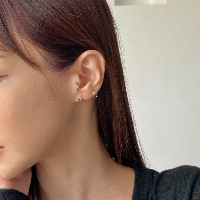 カーブ ダブル ブラック キュービック (커브 더블 블랙 큐빅)