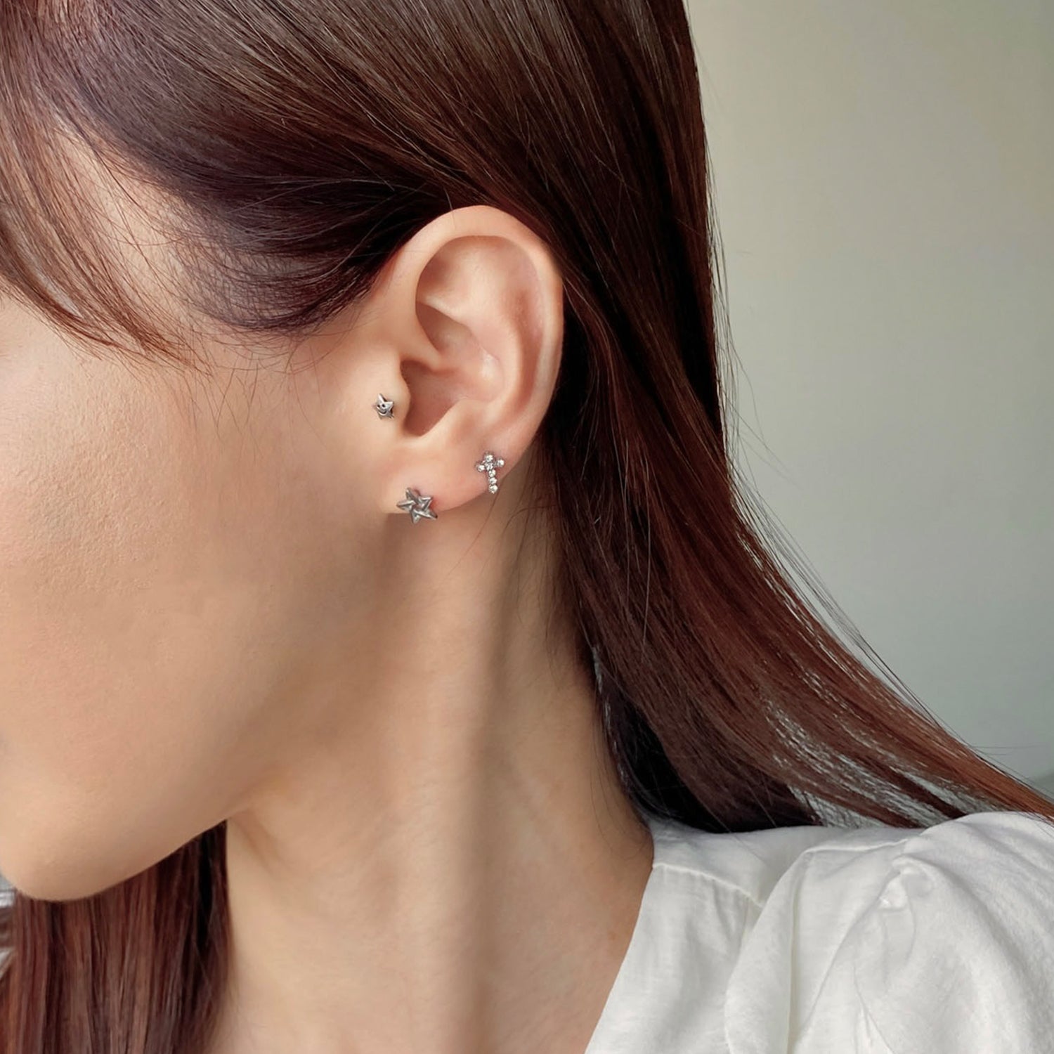 MV 018 エンティックスマイルスターピアス