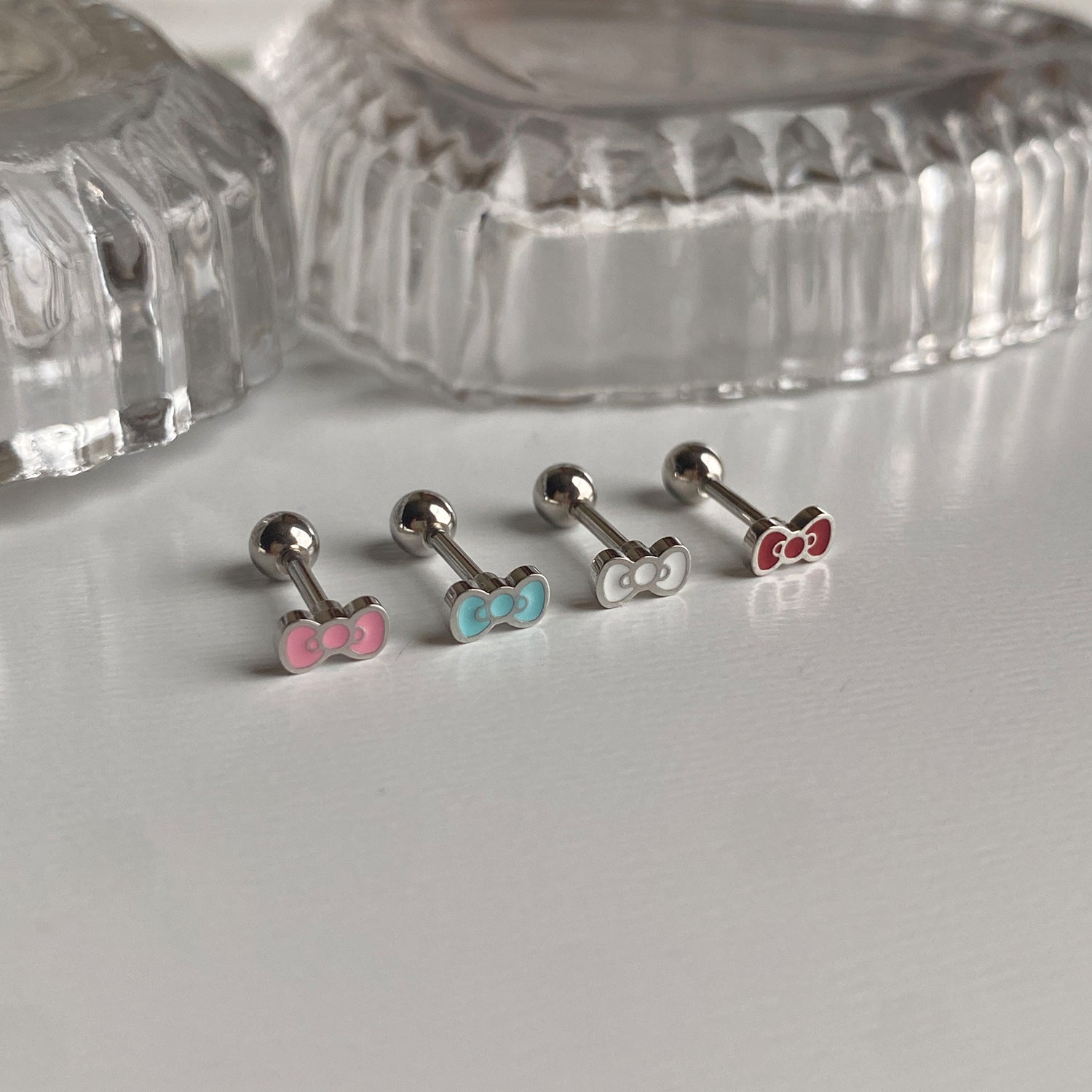 B3 095 サージカルエポックラウンドリボンピアス