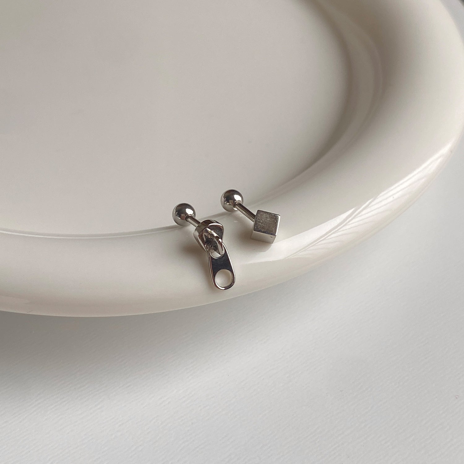 A9 134 サージカルネモジッパー2種ピアス