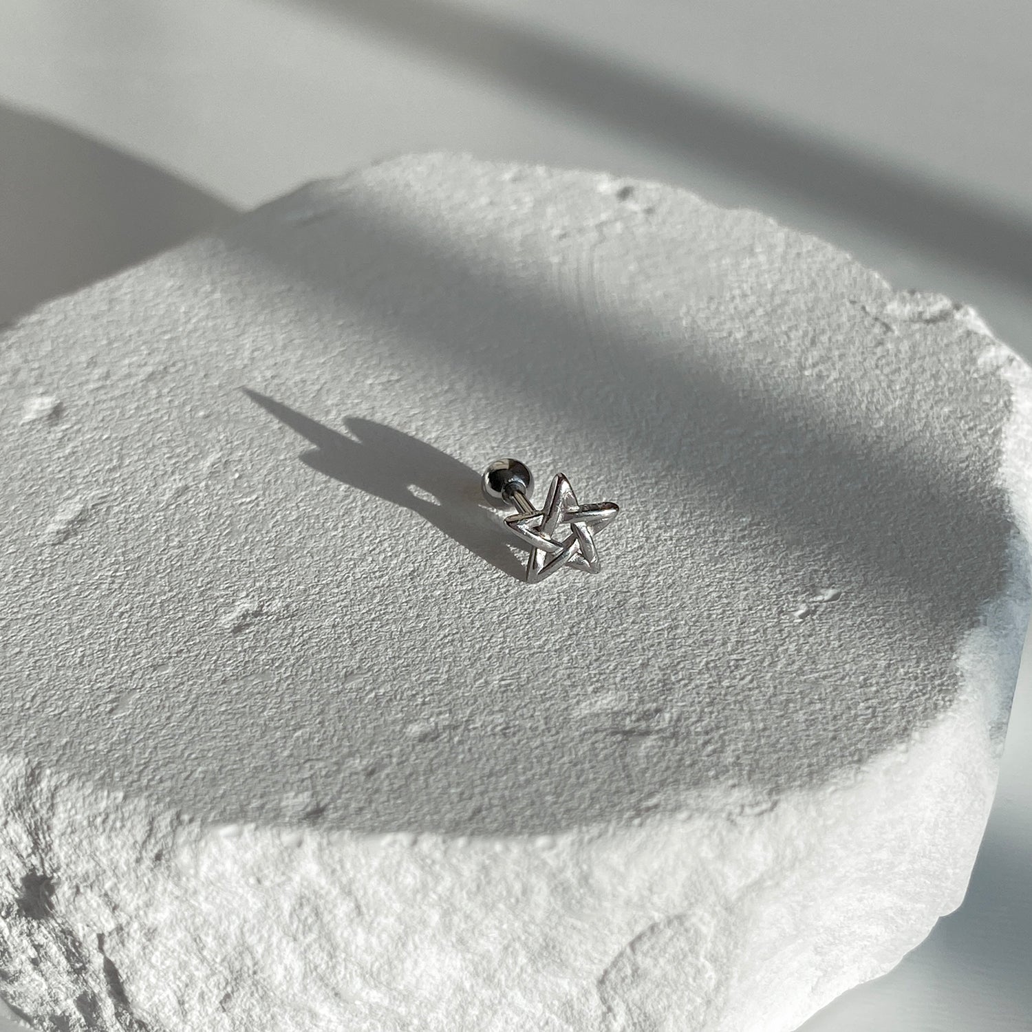 YES 066 ラインスタースチールバーベルピアス