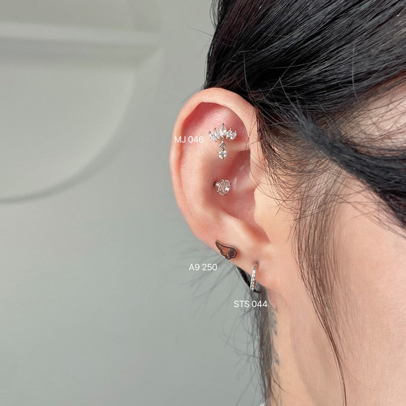 MJ 046 キュービッククラウンドロップピアス