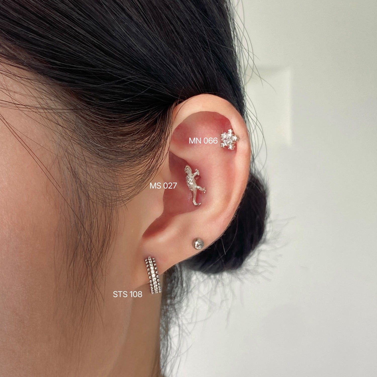 STS 108 エンティックミニキュービックシグメントリングピアス