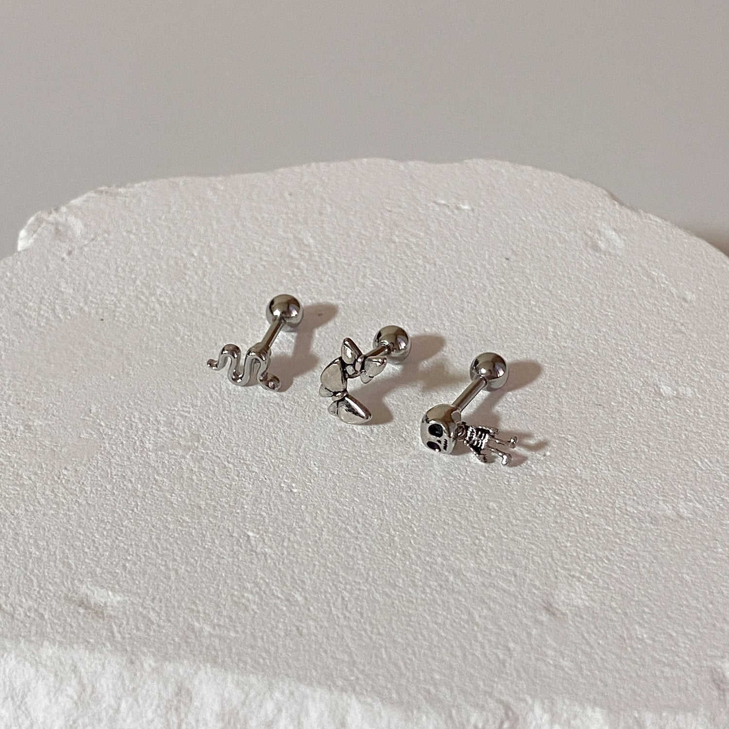 SET-097 アンティークスカルヘビ蝶ピアスセット