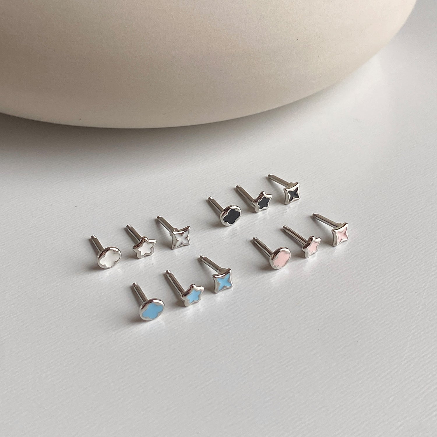 theminis カラー ミニ エポキシ デイリーピアス ニッケルフリー a5 267