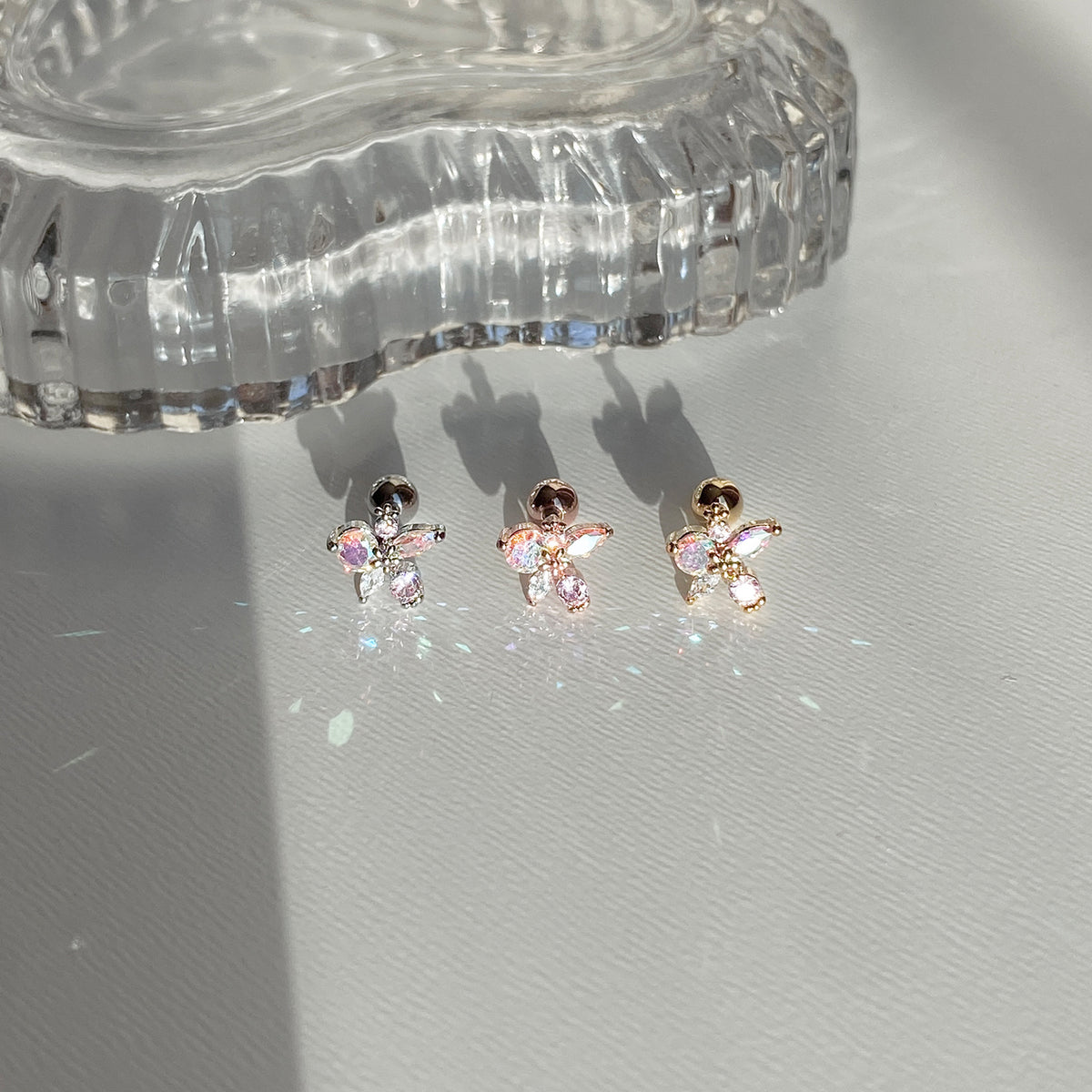 theminis フラワー 真鍮 キュービックジルコニア ピアス 軟骨ピアス a8 289