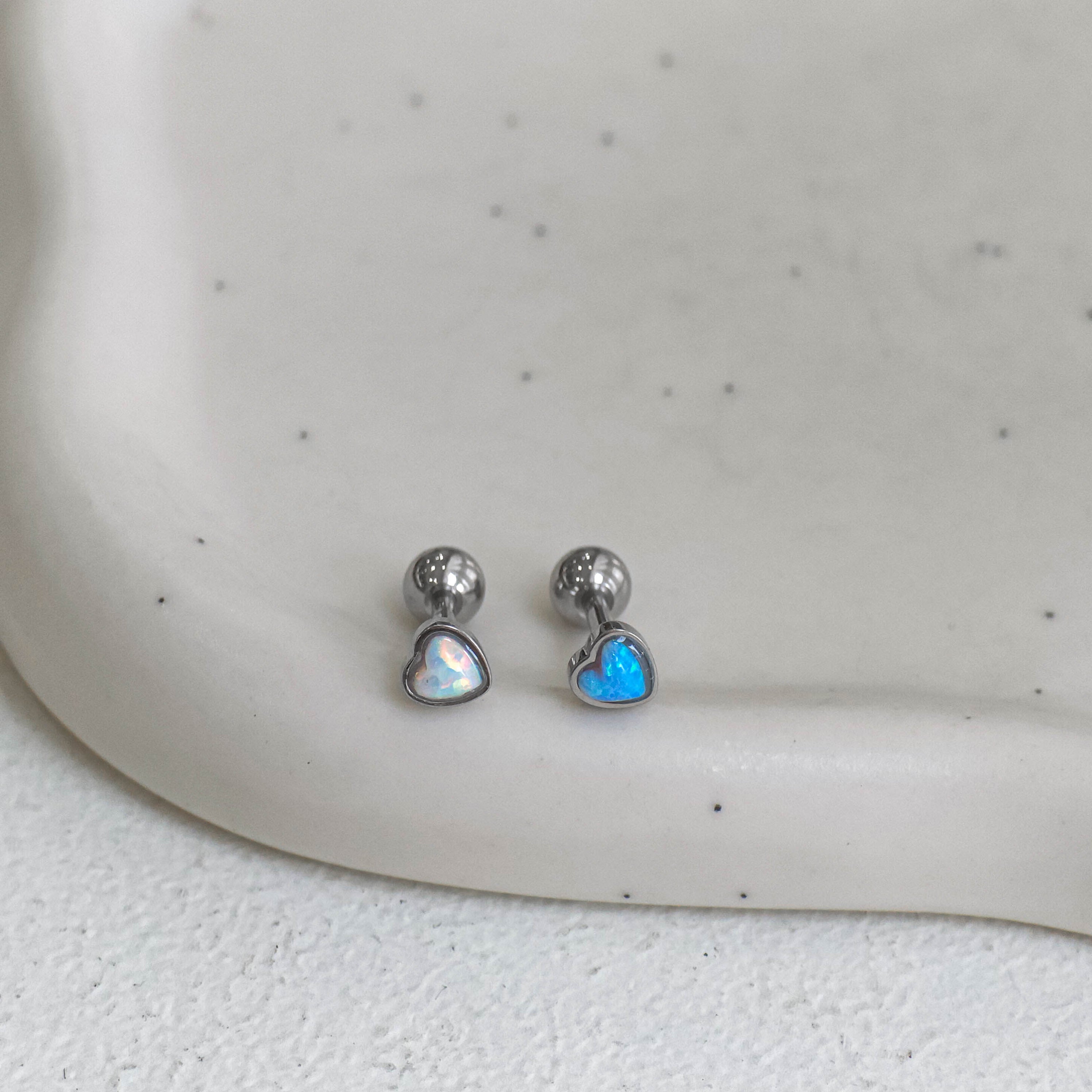 theminis ミニ ハート 真鍮 オパール ピアス 軟骨ピアス ミニピアス b3 086