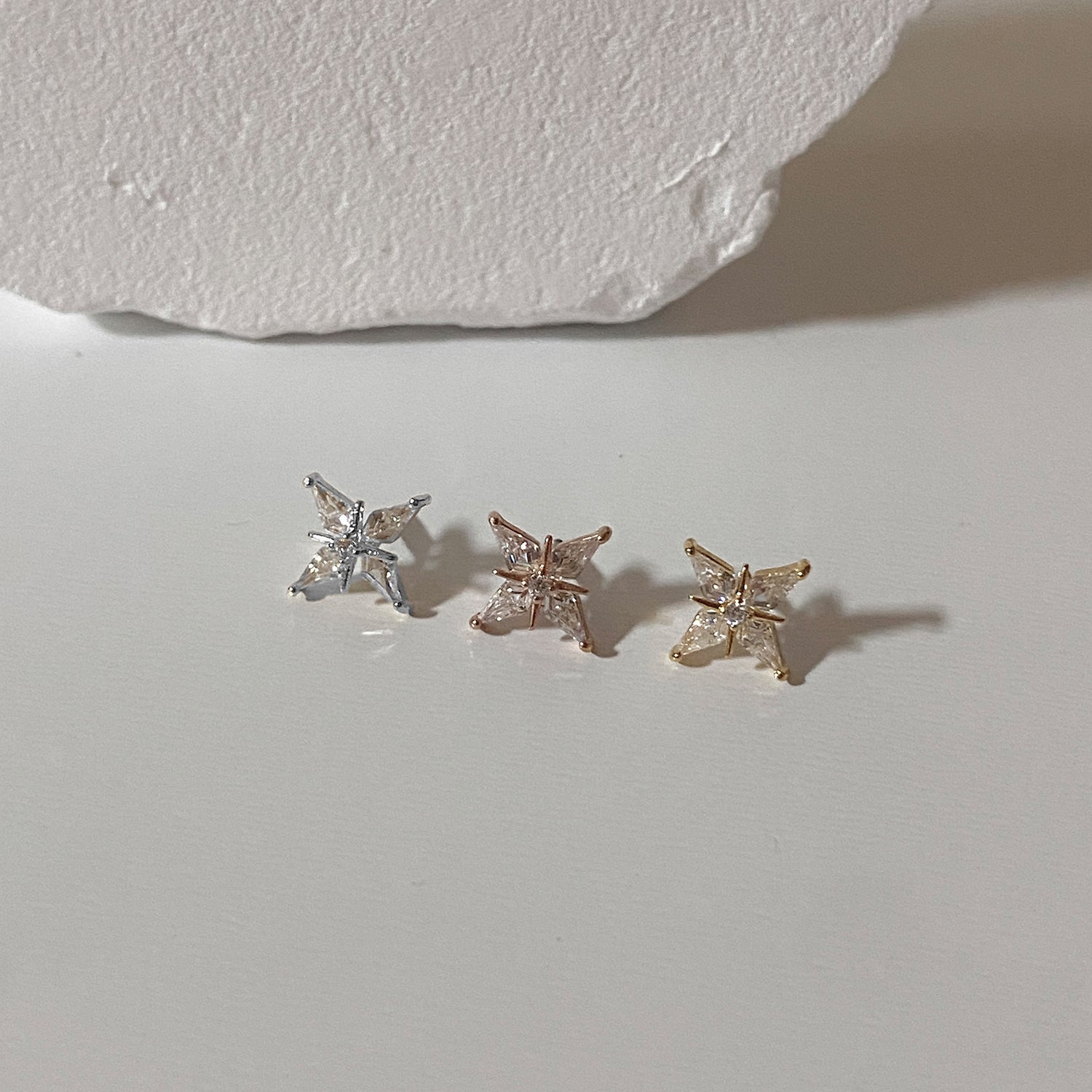 theminis スター 真鍮 キュービックジルコニア ピアス ボディピアス a8 247
