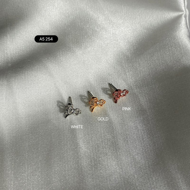 キュービック ペンタ クロス (큐빅 팬타 크로스)