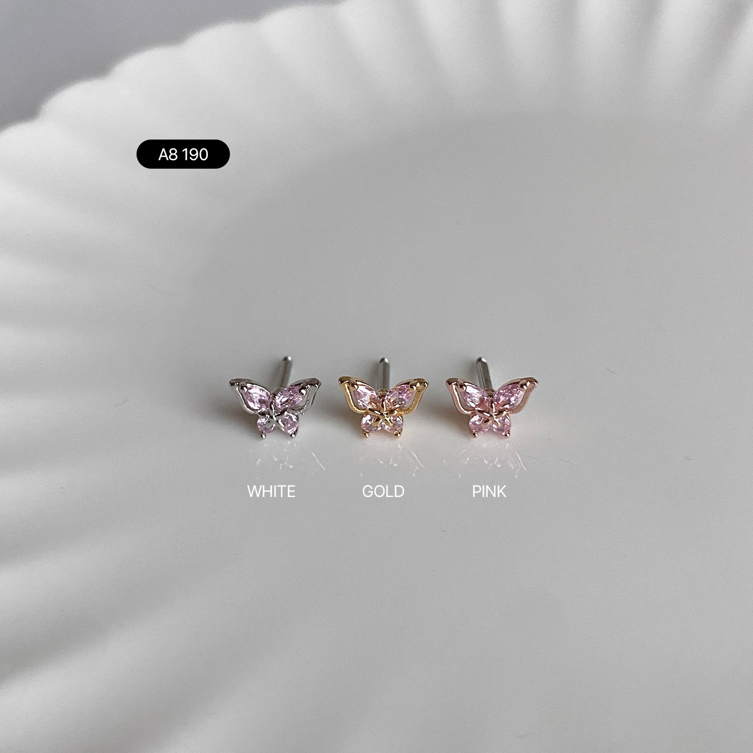 A8 190 ラインピンクキュービック蝶ピアス