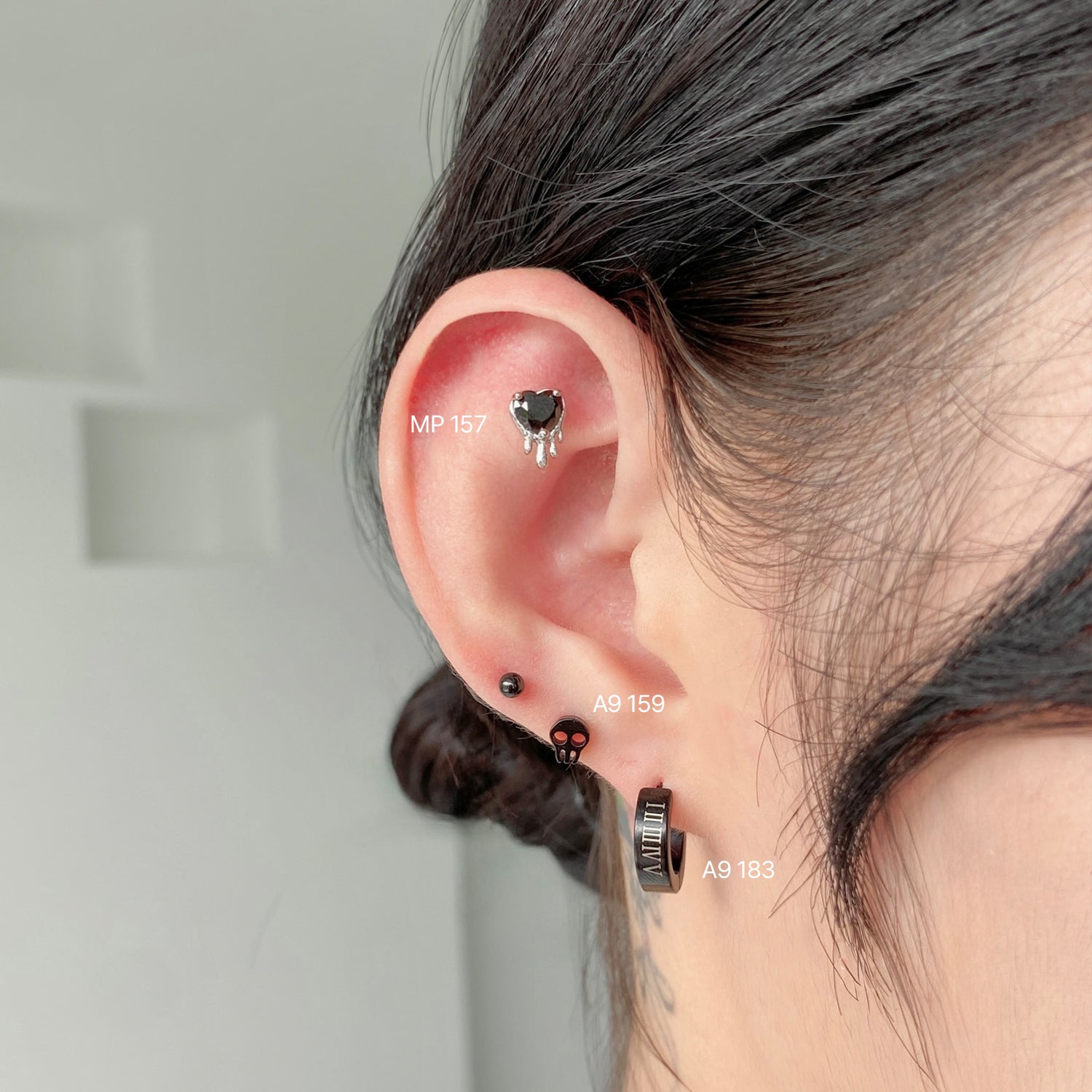 A9 183 サージカルローマ数字リングピアス