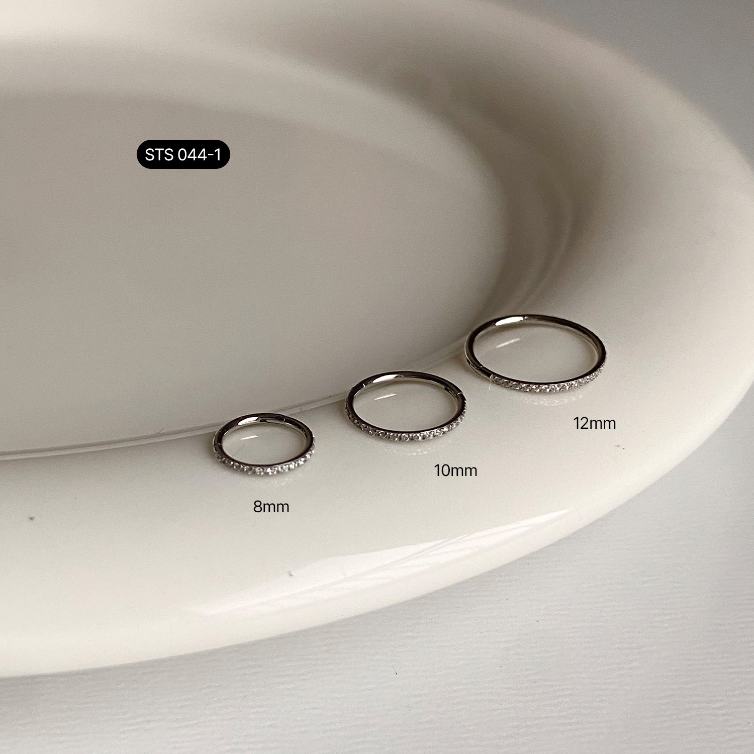 STS 044-1 サージカルセグメントリングピアス