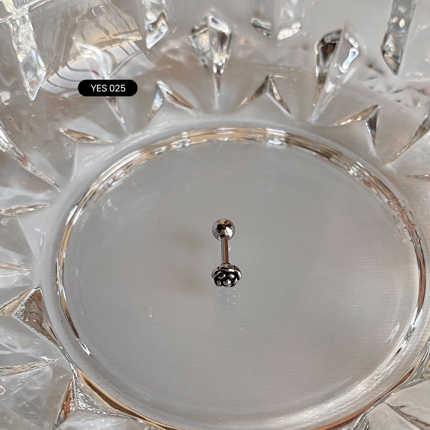 YES 025 エンティックスチールフラワーピアス