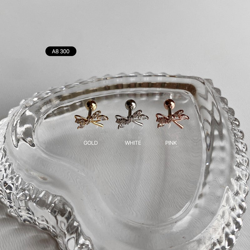 A8 300 ラインキュービックリボンピアス