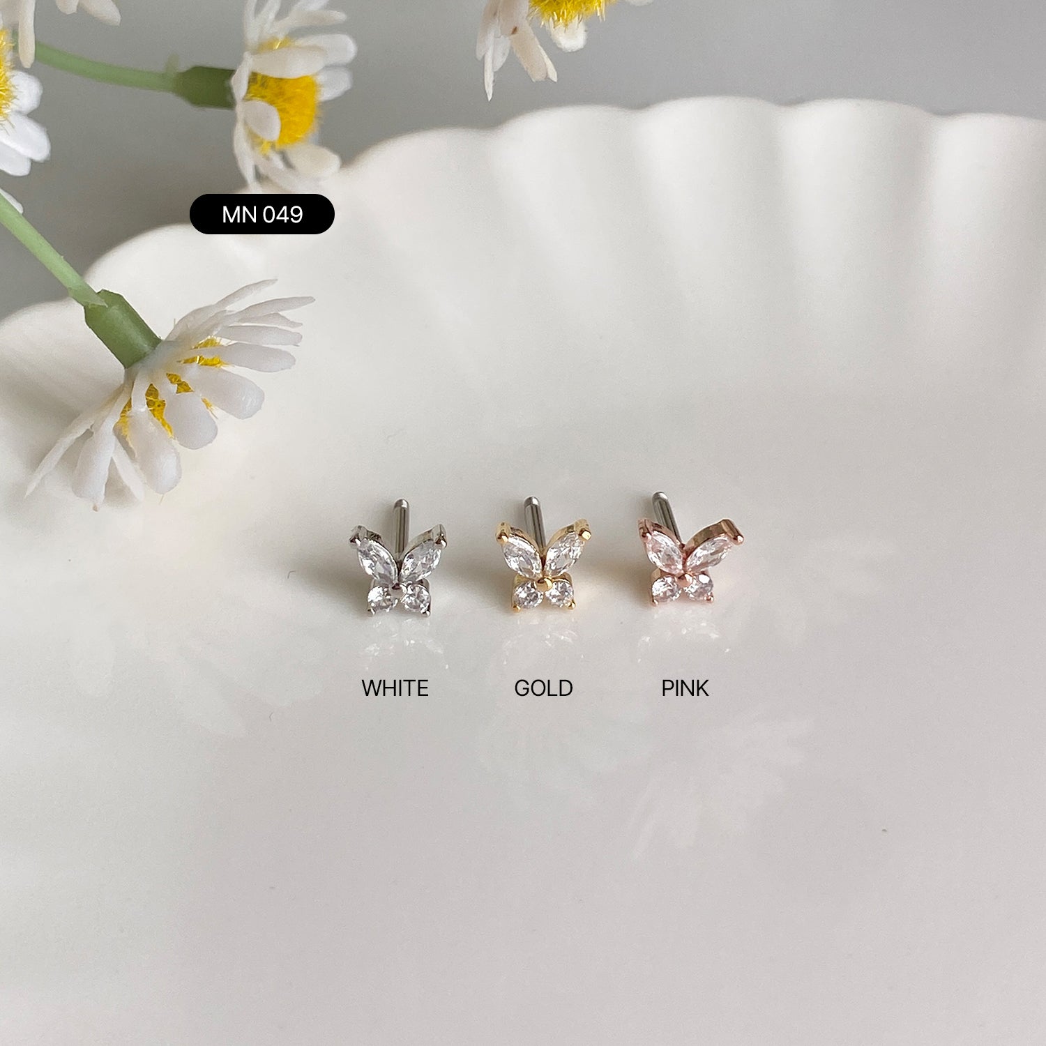 MN 049 キュービック ムーン ライト