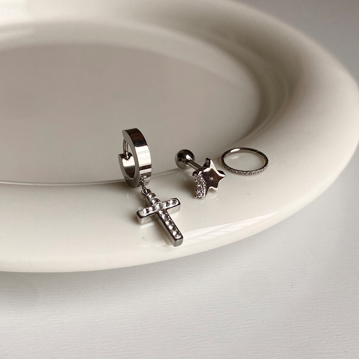 SET-025 サージカルキュービックミニスターセグメントリングピアスセット