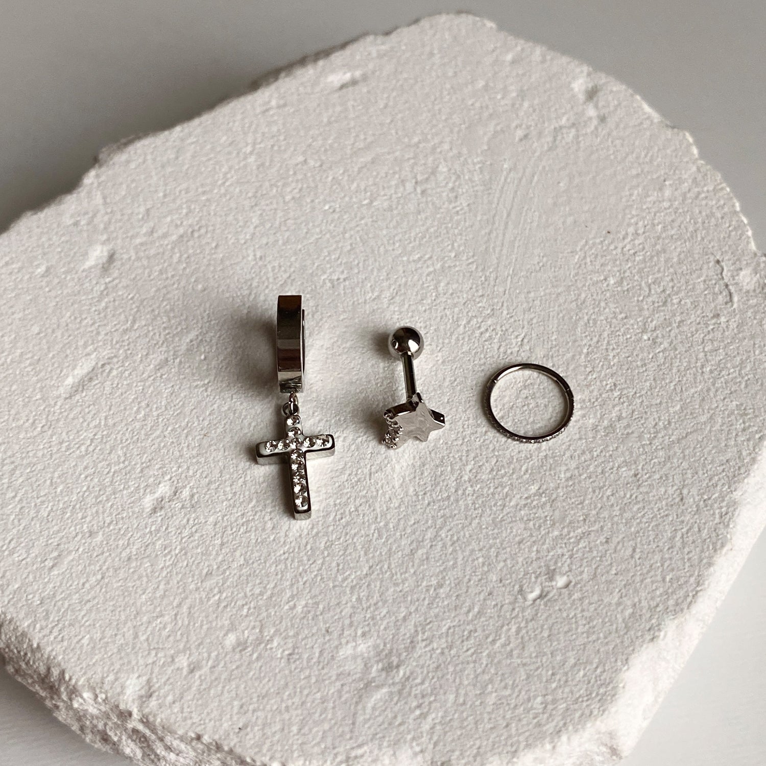 SET-025 サージカルキュービックミニスターセグメントリングピアスセット