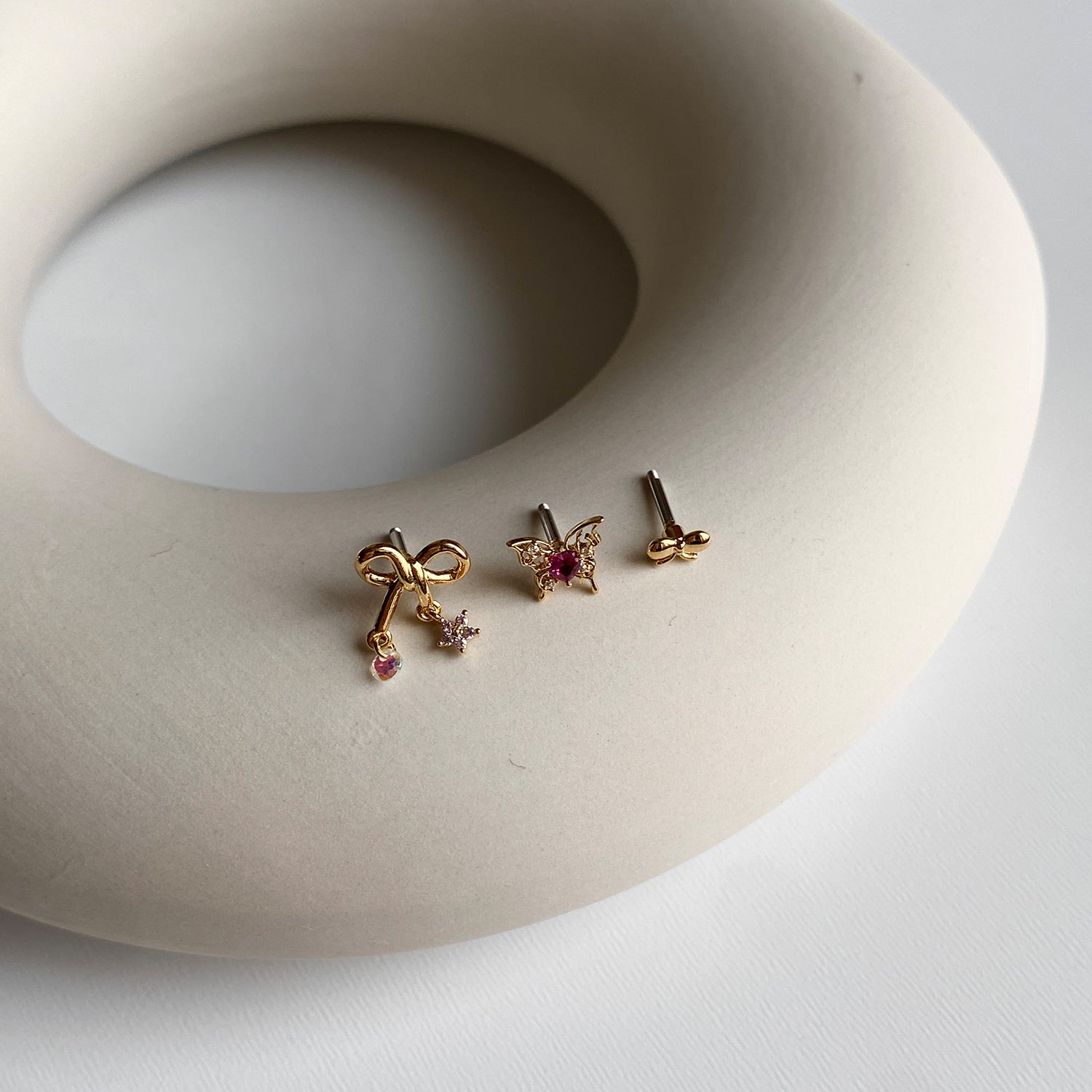 SET-047 ゴールド蝶パーティーポイントキュービックピアシンセット