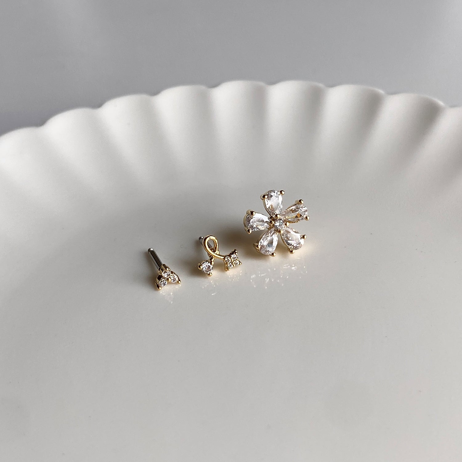 SET-046 キュービックフラワーピアスセット