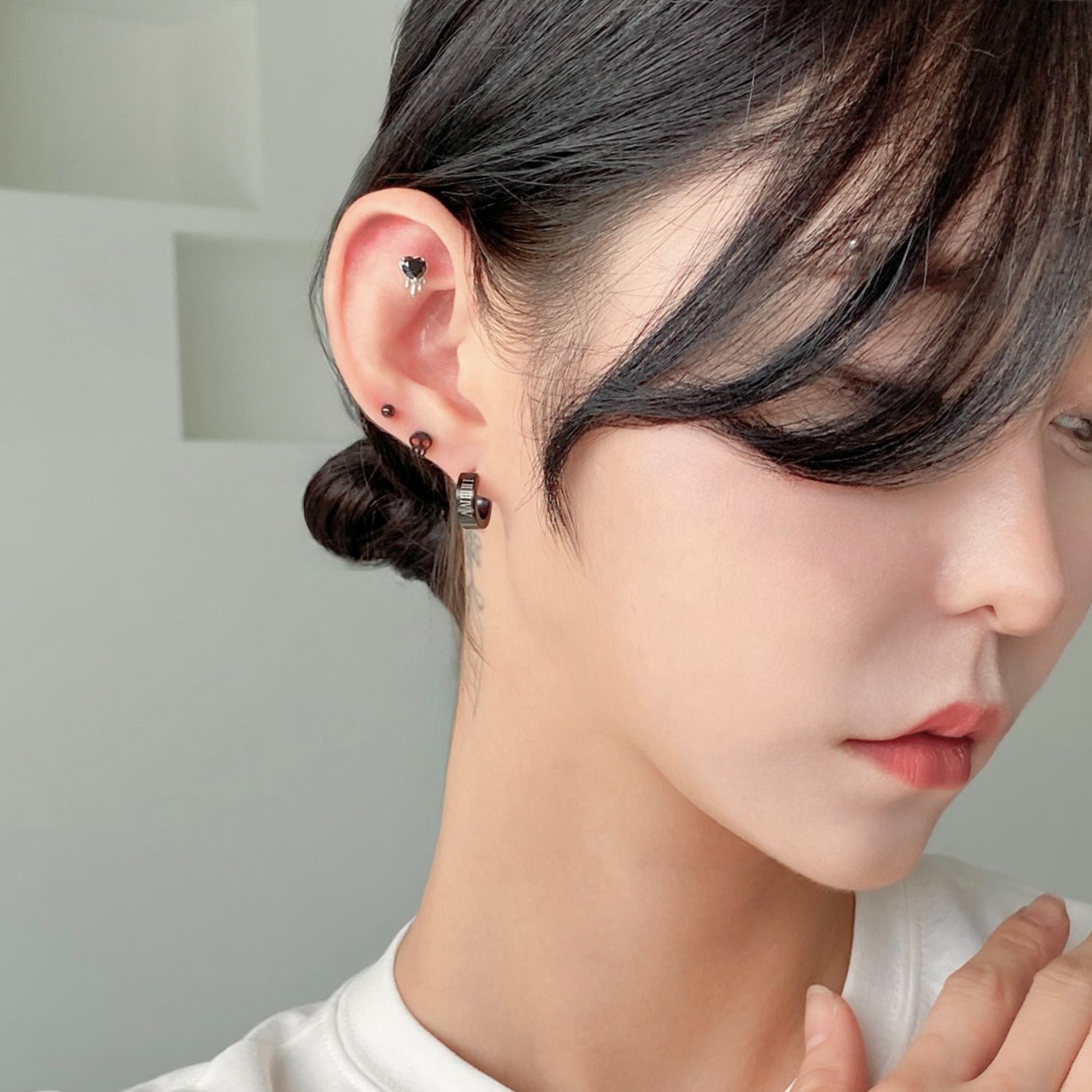 A9 183 サージカルローマ数字リングピアス