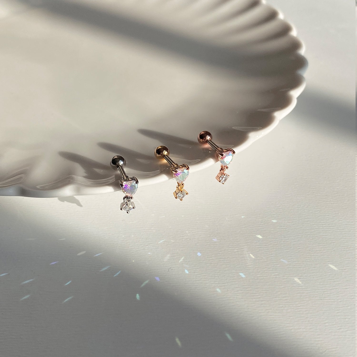 A8 288 ガラガラキュービックドロップピアス