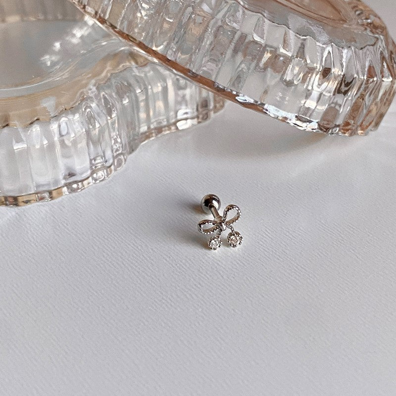 ポイント スター ピアス (포인트 스타 피어싱)