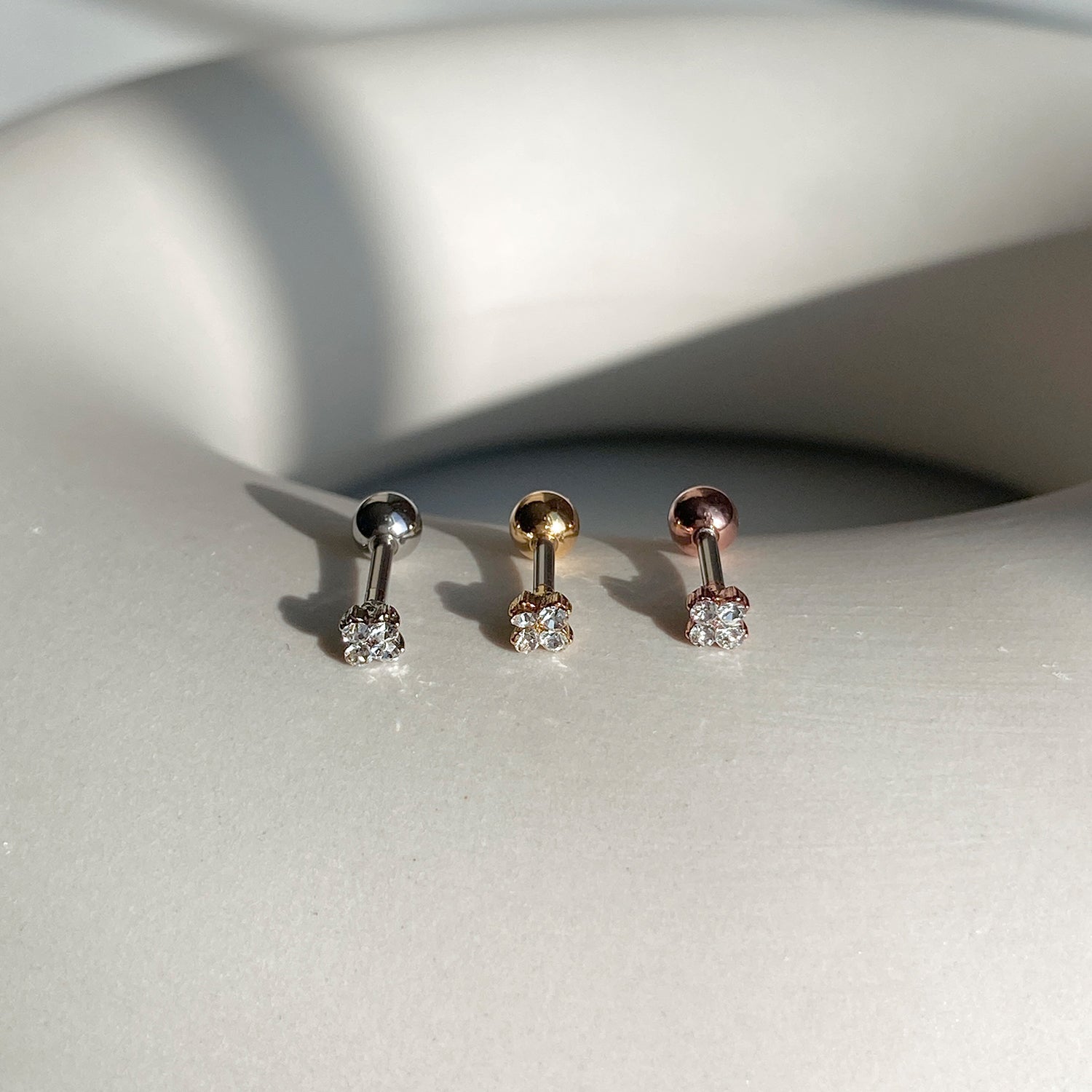 MN 201 キュービック正方形ミニピアス