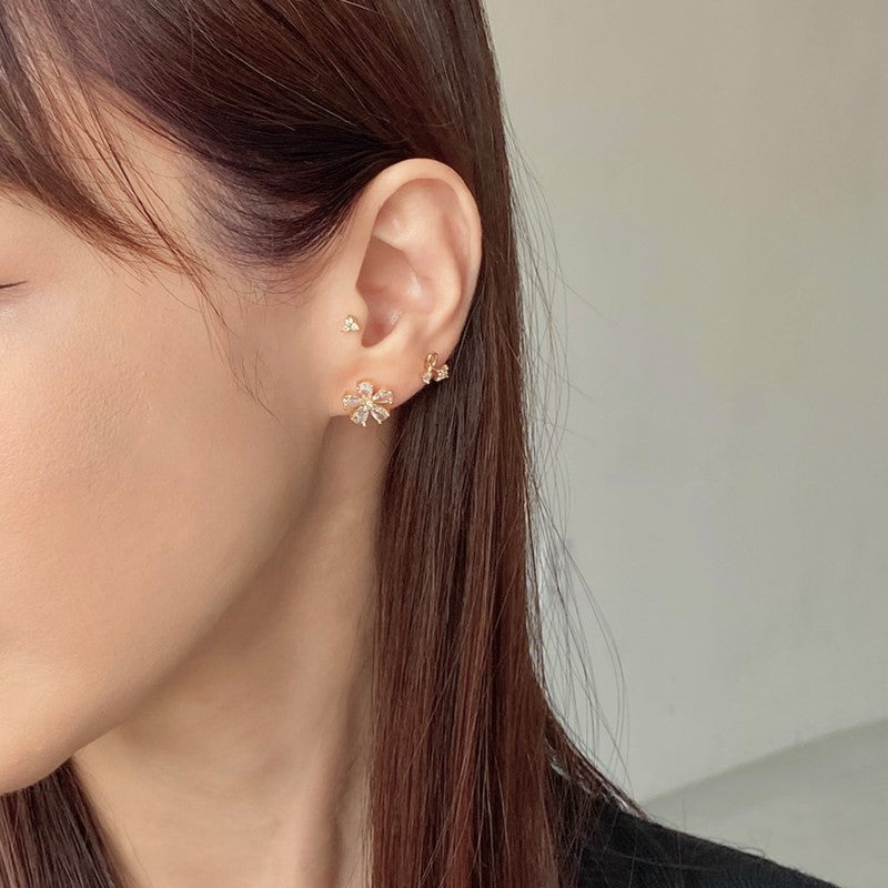 カーブ ダブル クリア キュービック (커브 더블 클리어 큐빅)