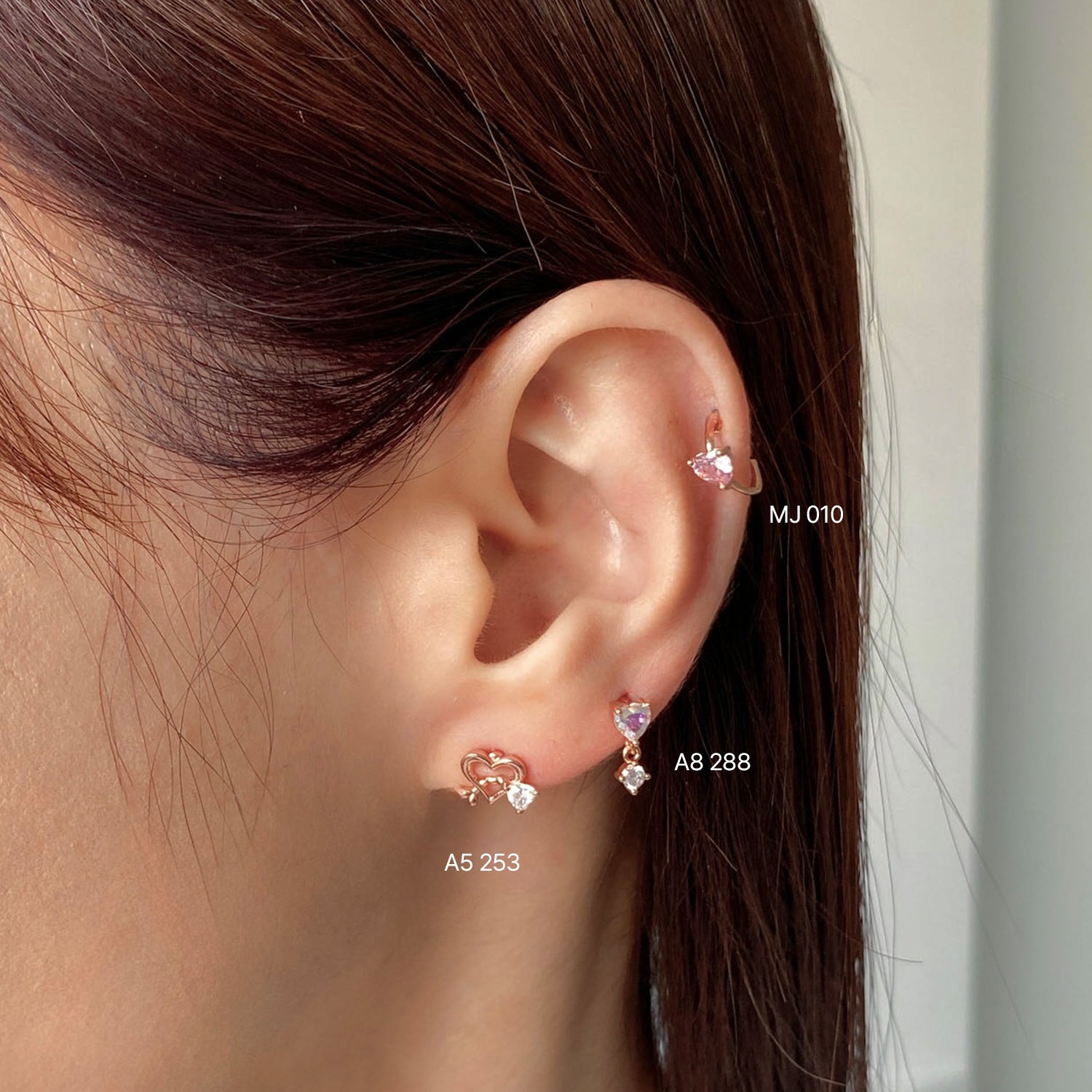 SET-075 ラインクロスドロップハートピアスセット