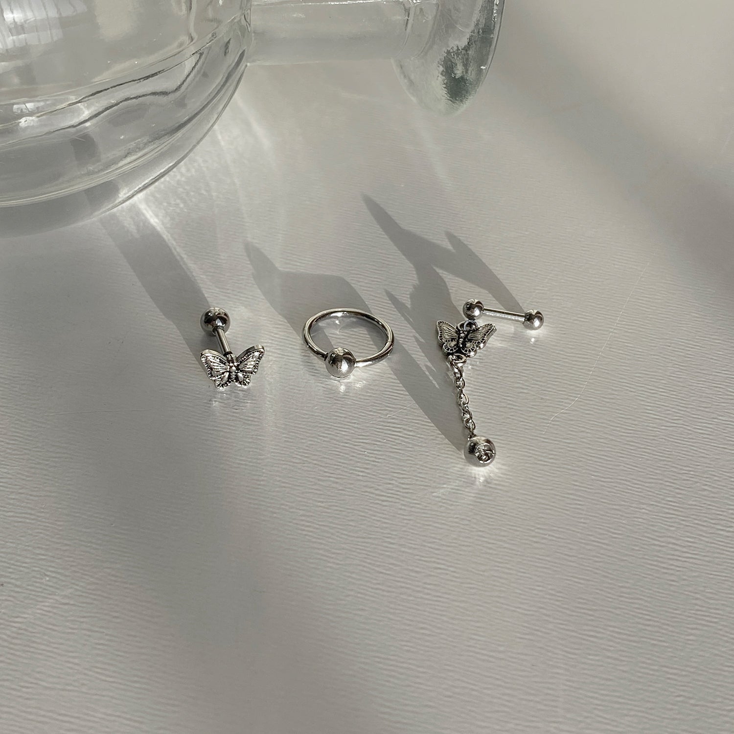 SET-083 ドロップエンティック蝶シグメントリングピアスセット