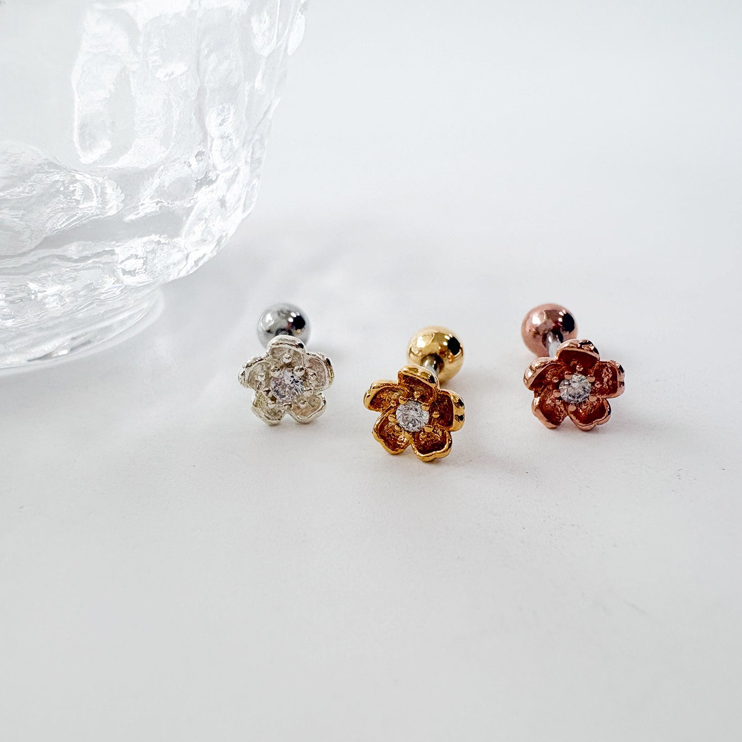 theminis ペンタ クロス 真鍮 ピアス 軟骨ピアス mn 202