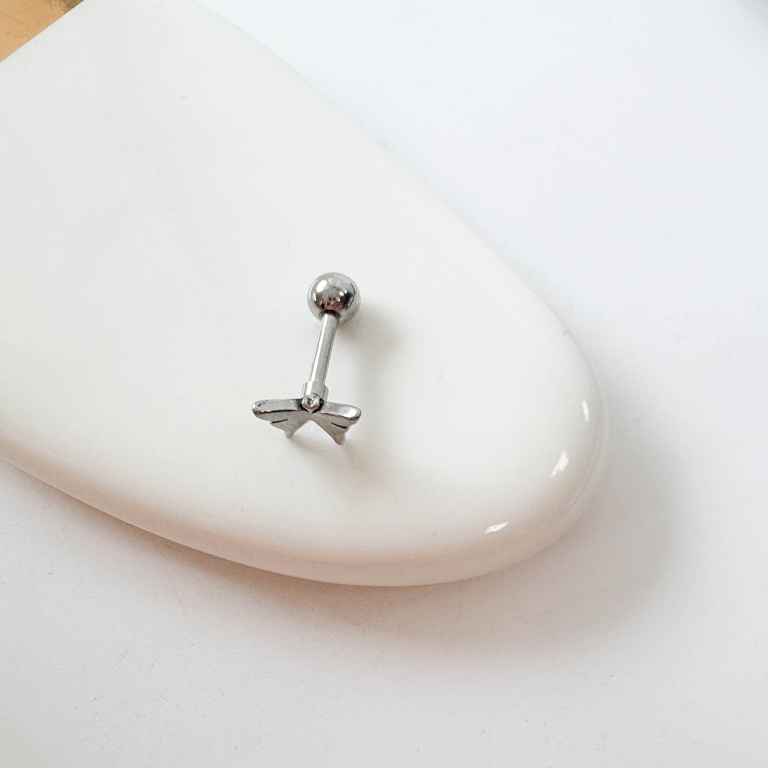 theminis 蝶 サージカルステンレス ピアス 金属アレルギー対応 b3 068