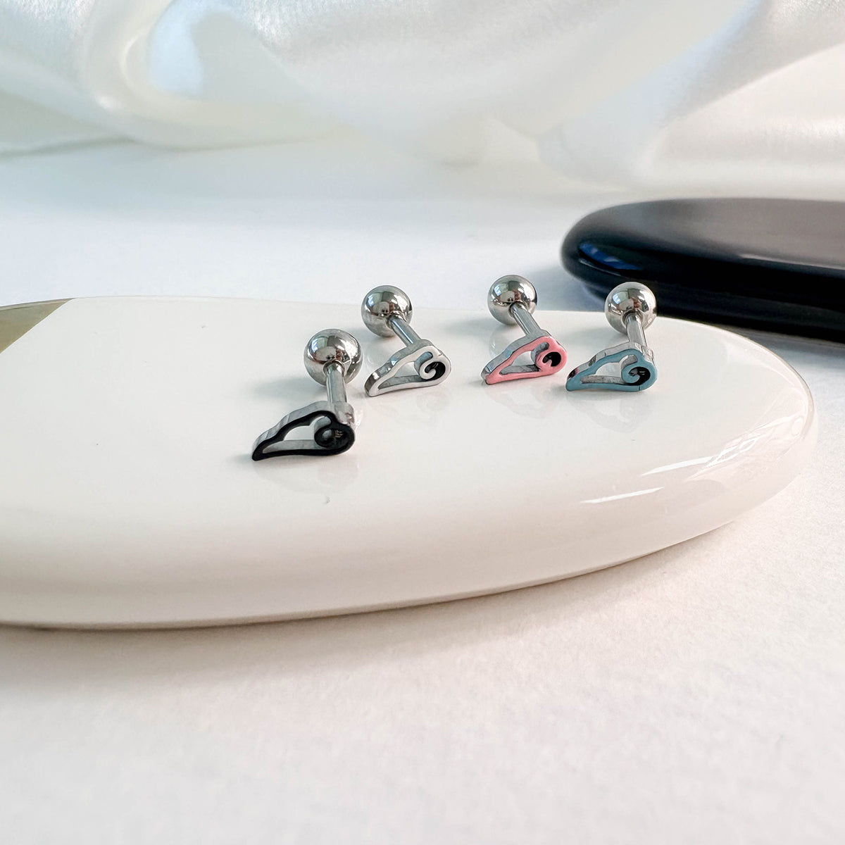 theminis エンジェル ハート サージカルステンレス ピアス つけっぱなしピアス b3 119
