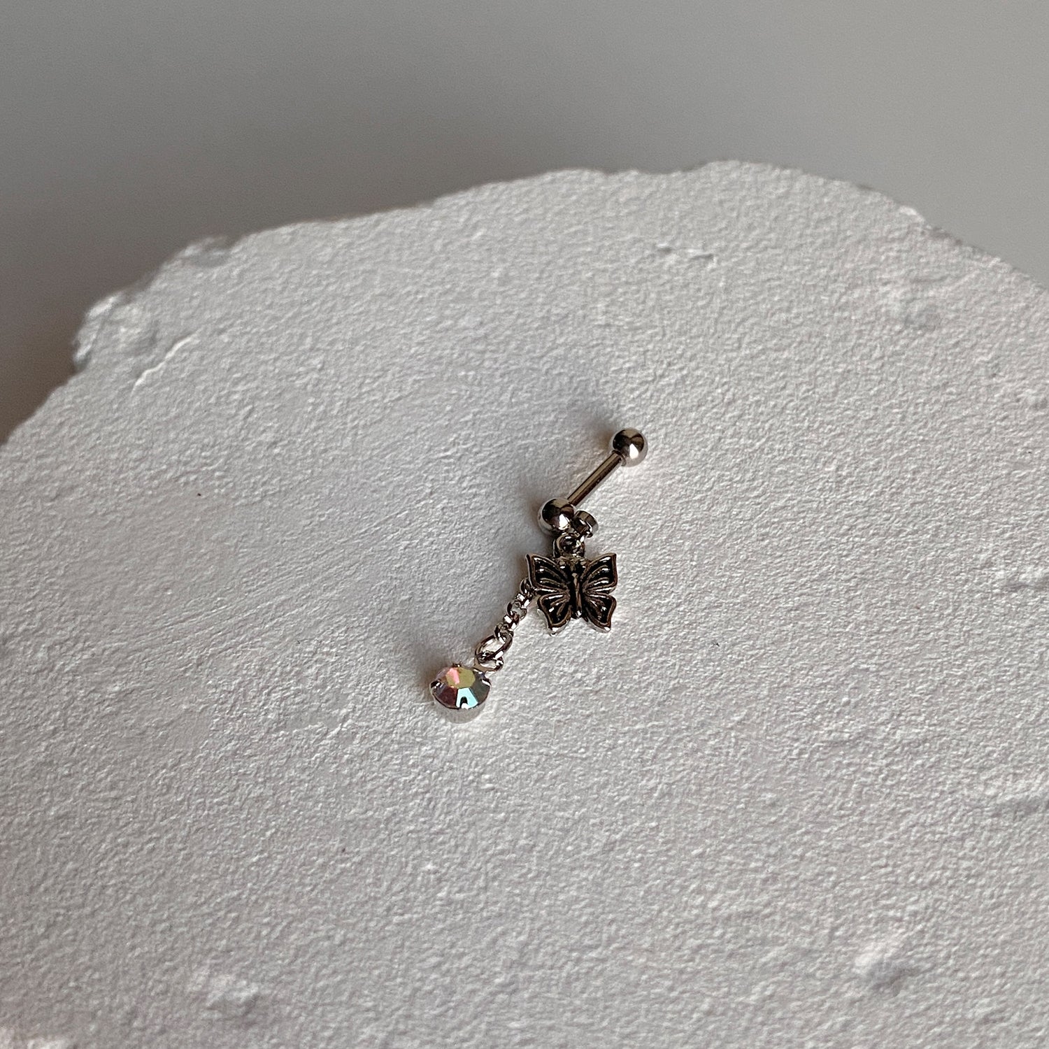 theminis ドロップ 蝶 真鍮 キュービックジルコニア ピアス 軟骨ピアス a2 248