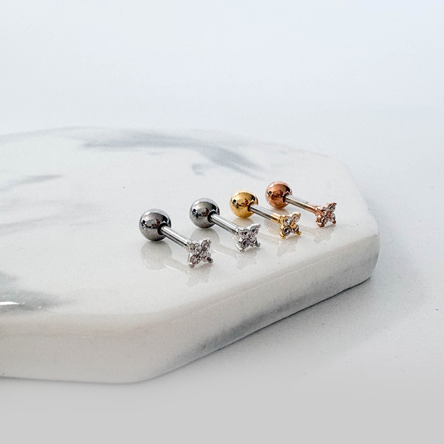 theminis 小さめ フラワー キュービックジルコニア ピアス mn 201