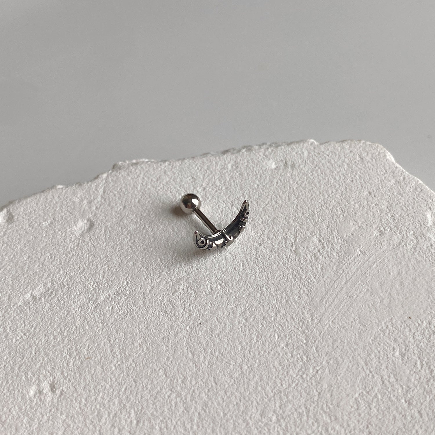 theminis ムーン サージカルピアス つけっぱなしピアス b3 144