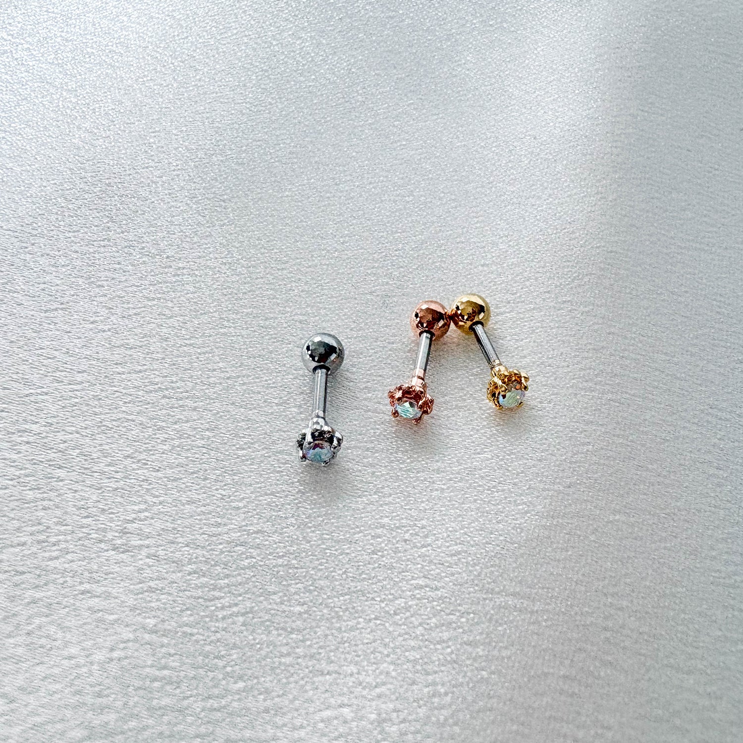 theminis ミニ オーロラ 真鍮 キュービックジルコニア ピアス 軟骨ピアス mp 143