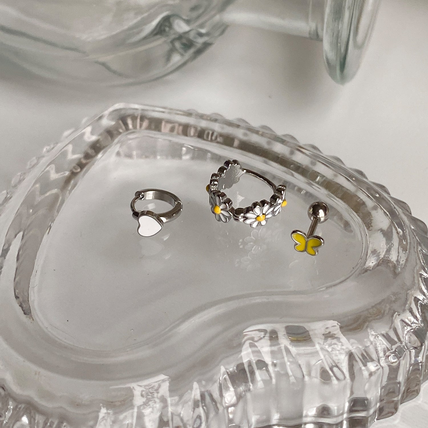 SET-011 サージカルエポキシフラワー蝶ハートリングピアスセット [3pcs]