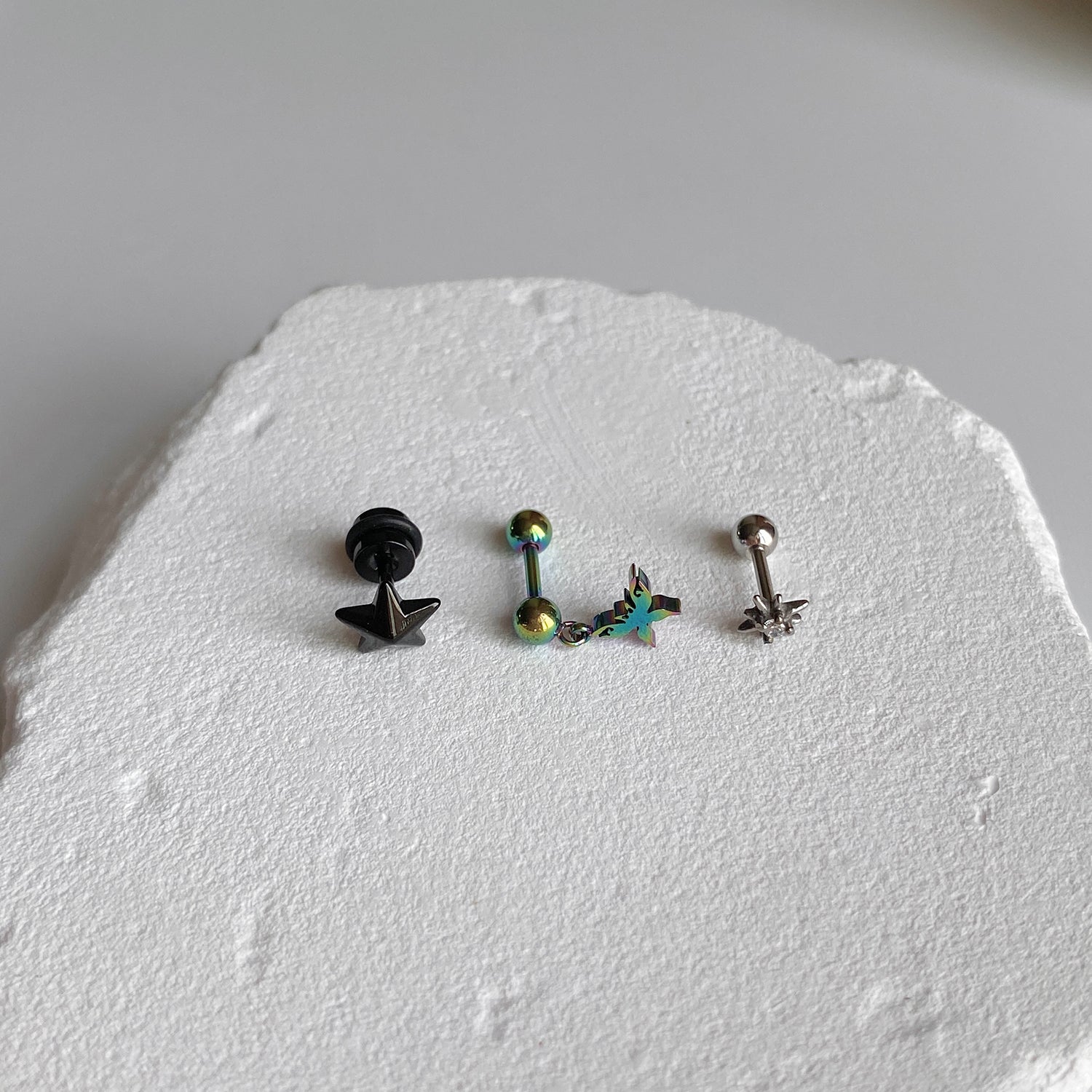theminis  057 ピアス 3個セット 金属アレルギー　キュービック