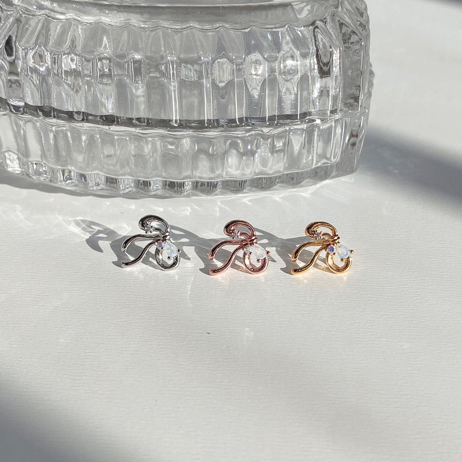 theminis リボン 真鍮 キュービックジルコニア ピアス シンプル ピアス a5 243