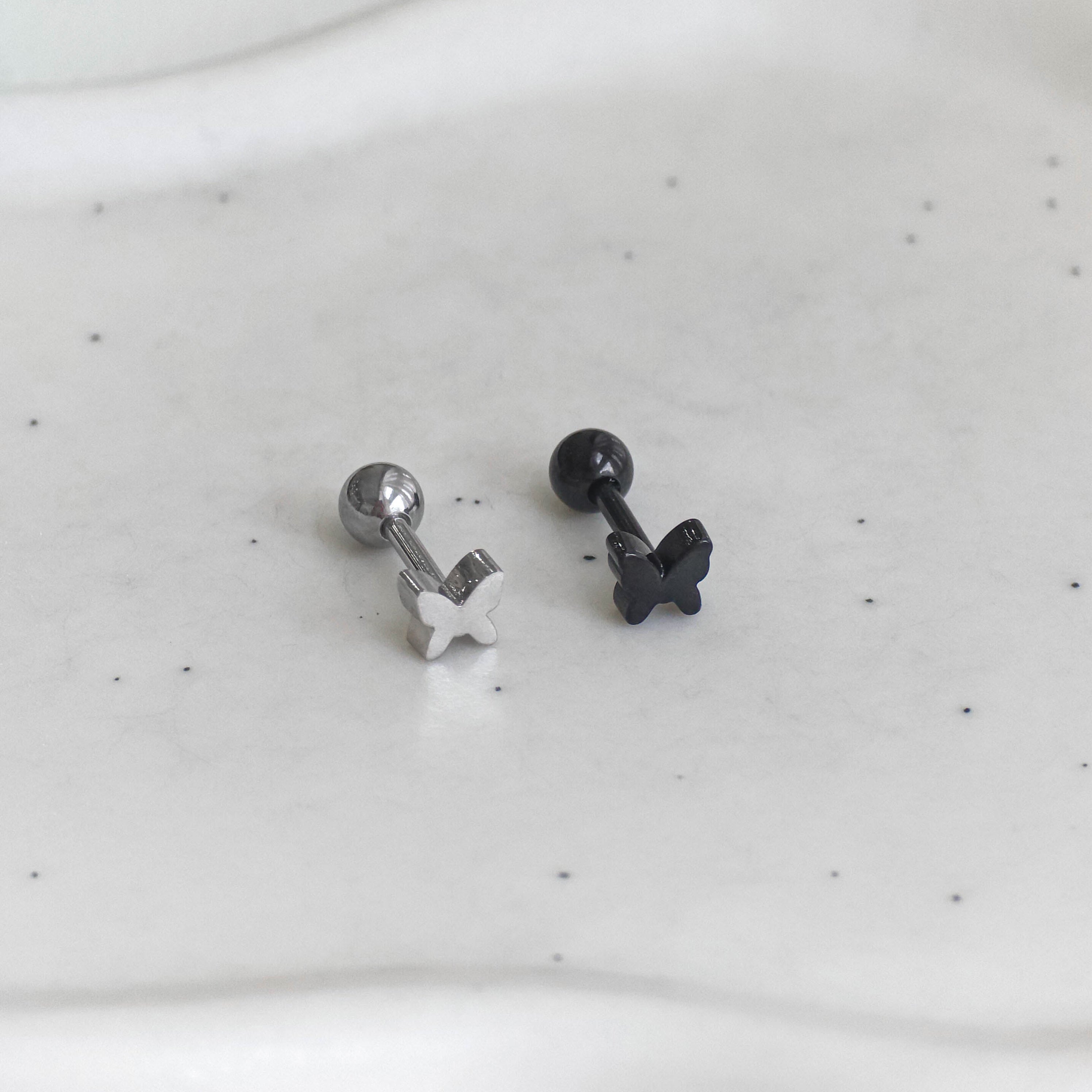 theminis シンプル ミニ 蝶 サージカルステンレスピアス 金属アレルギー対応ピアス a9 142
